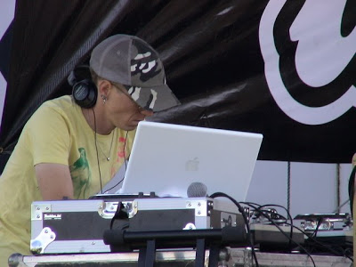 DJ Kid 90 using Mixxx at Cheap As Chips Festival (2)